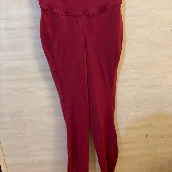 Lululemon Base Pace High-Rise Running Tight 25"
Mulled Wine - Picture 5 of 10